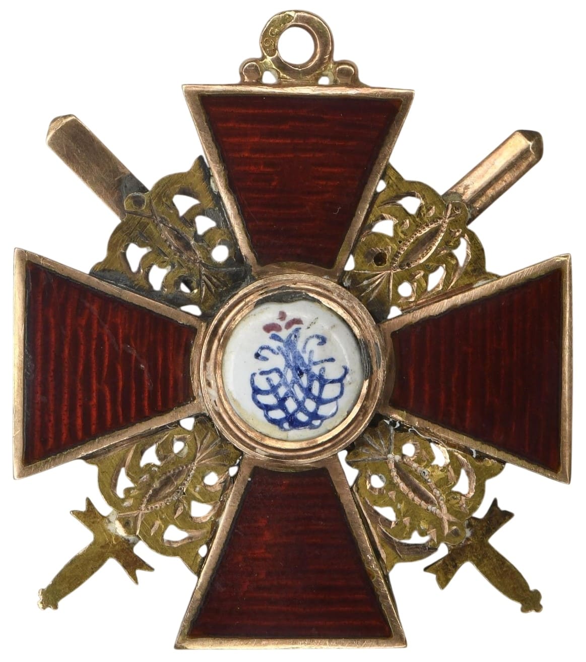 Знак ордена Св. Анны III степени  с мечами IK .jpg