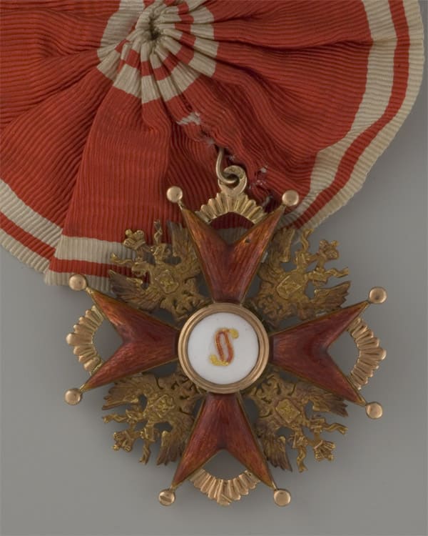 Знак ордена Св. Станислава  II степени с бантом ИА.jpg