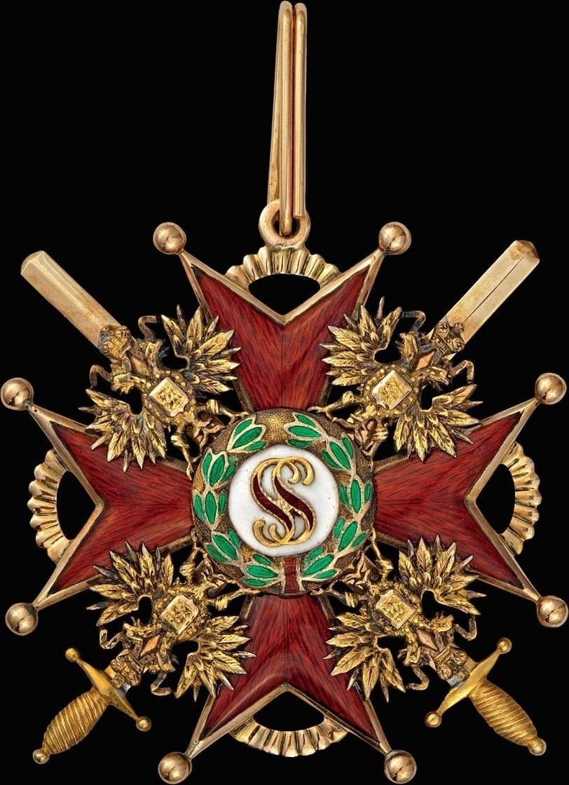 Знак ордена Святого Станислава 2-й степени с мечами ДО.jpg