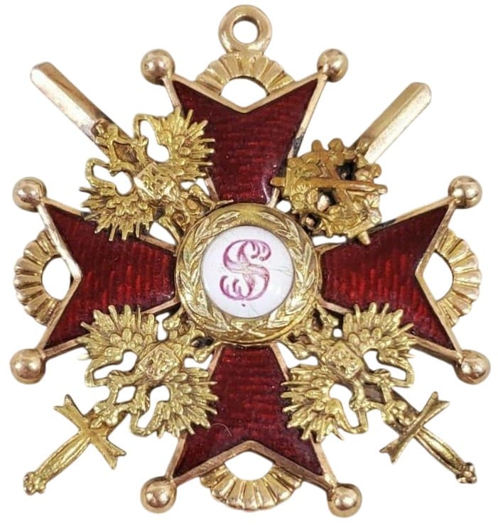 Знак ордена Святого Станислава 2-й степени с мечами IK.jpg
