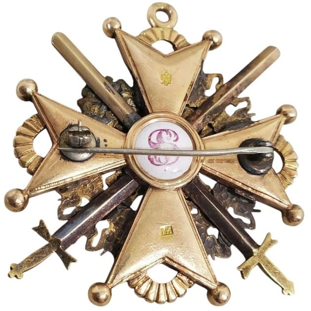 Знак ордена Святого Станислава 2-й степени с  мечами IK.jpg