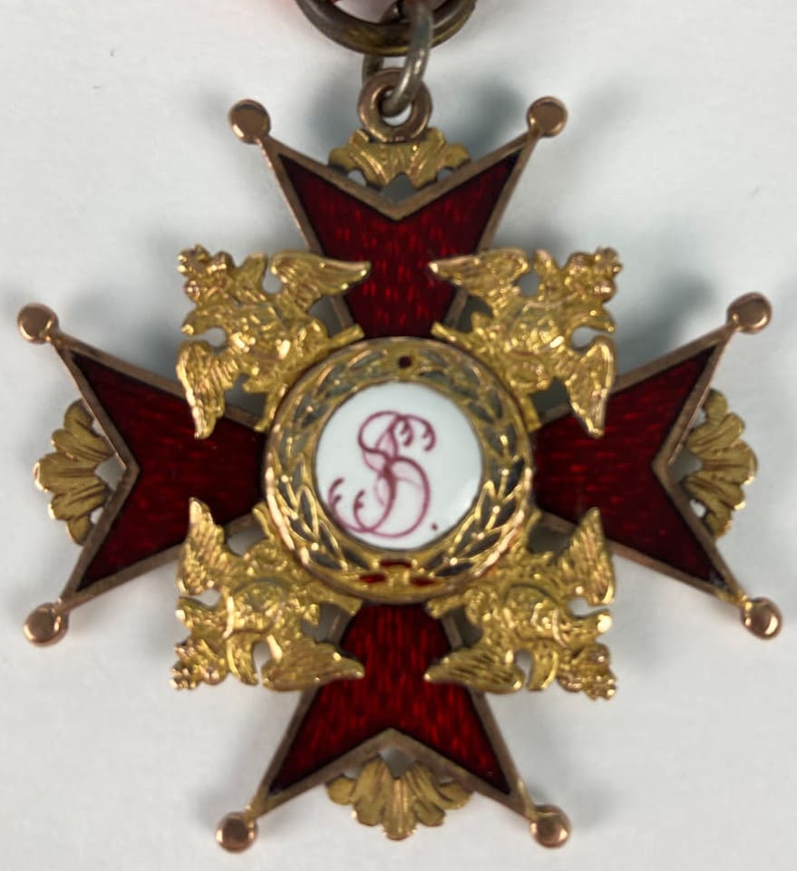 Знак ордена Святого Станислава 3-й степени французской работы.jpg