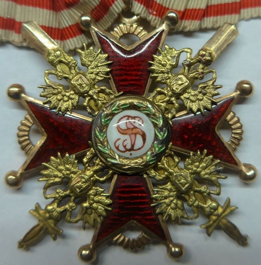 Знак ордена Святого Станислава 3-й степени с мечами АК.jpg