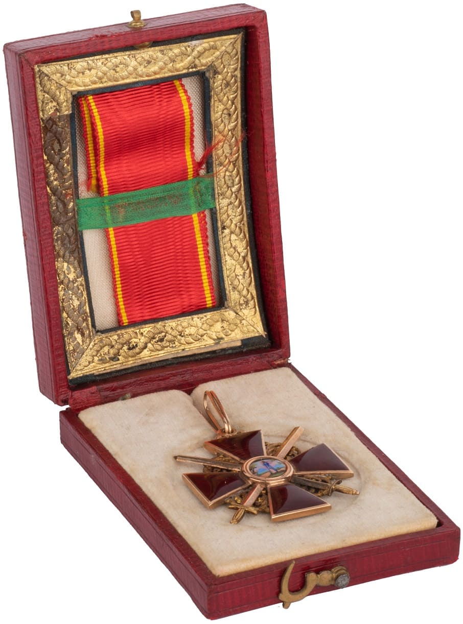 Знак  ордена Святой Анны 3-й степени с мечами IK.jpg