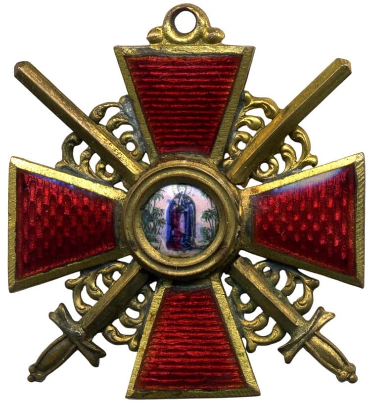 Знак ордена Святой Анны 3-й степени с мечами в бронзе.jpg
