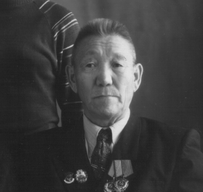 Знак в память  15-летия  Якутской АССР  № 156.jpg