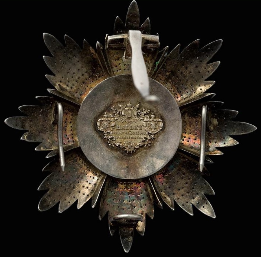 Звезда ордена Святой_Анны производства Halley, Paris.jpg Звезда ордена Святой_Анны производства Halley, Paris.jpg