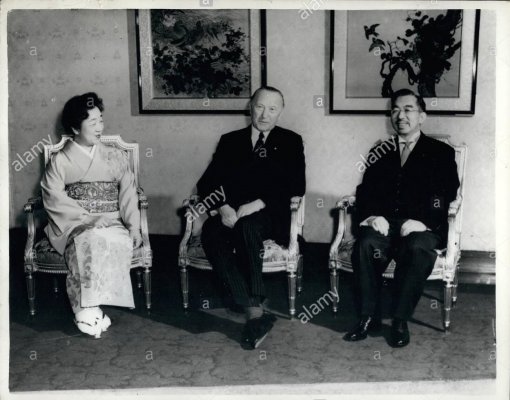 mar-03-1960-germanys-dr-adenauer-with-the-emperor-and-empress-of-japan-E0RNA3.jpg
