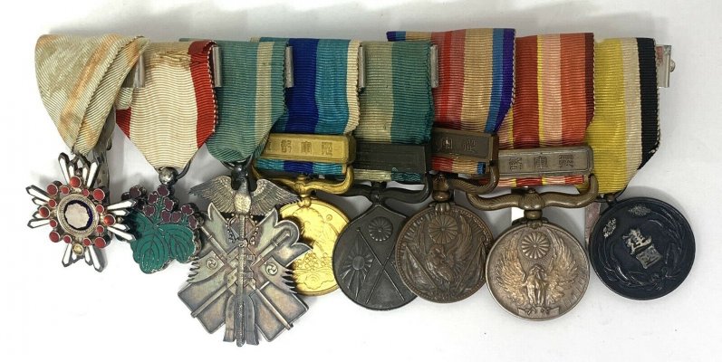 8-WWII-WW2-Japanese-Soldier-Uniform-Medal-Ribbon.jpg